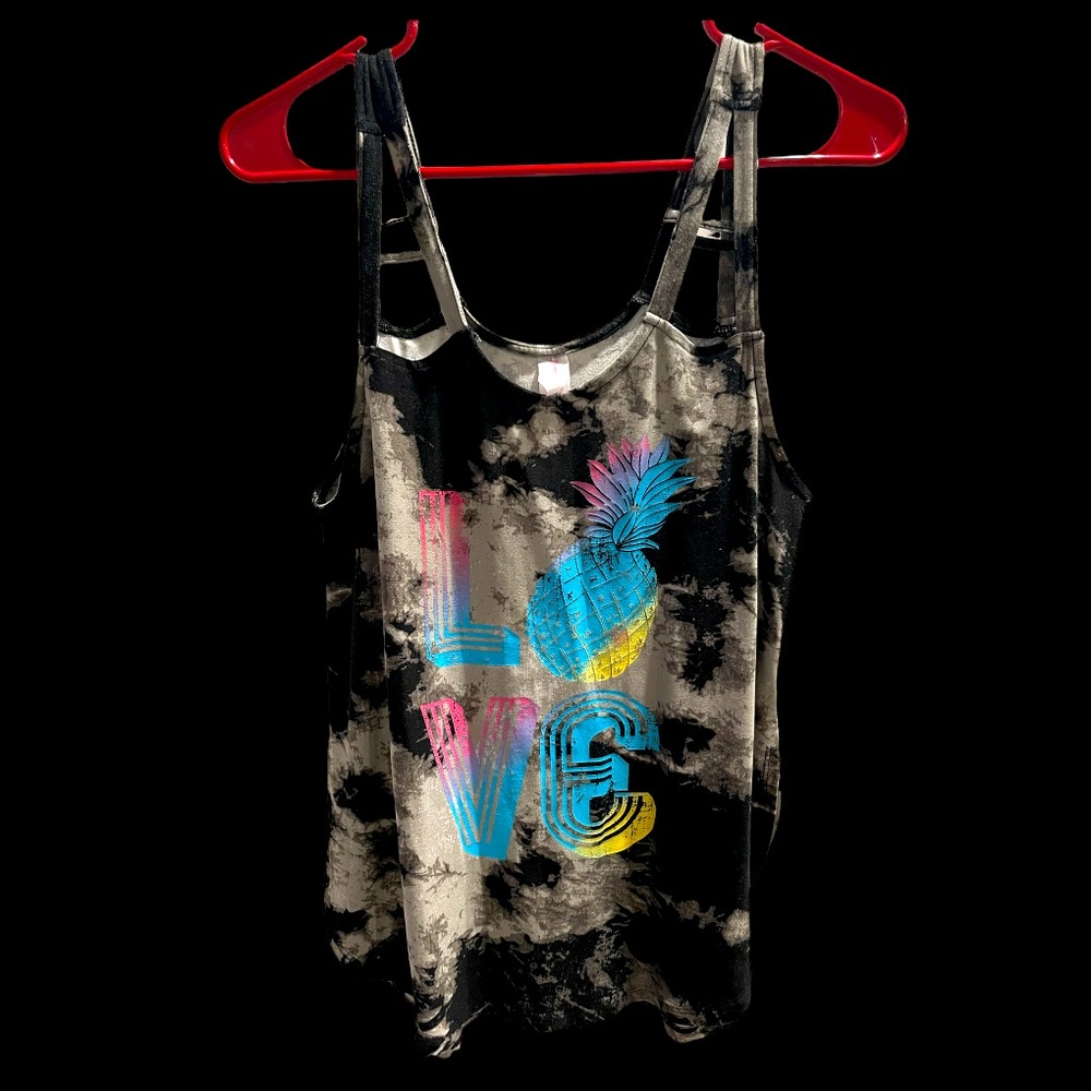 LOVE Tank top
